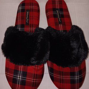 VICTORIA'S SECRET FAUX FUR PLAID PRINT SLIPPERS
